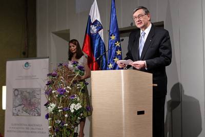Predsednik republike dr. Danilo Türk se je udeležil slavnostne akademije ob 1. evropskem dnevu geodetov in geoinformatikov ter ob 500. obletnici rojstva Gerardusa Mercatorja (foto: Stanko Gruden/STA)
