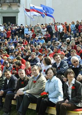 Predsednik republike dr. Danilo Türk se je s soprogo Barbaro Miklič Türk udeležil 35. tradicionalnega prvomajskega srečanja na Svetem Joštu nad Kranjem (FA BOBO)
