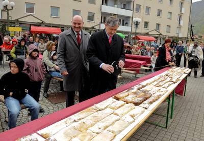 Predsednik republike dr. Danilo Türk je obiskal Slovenske Konjice, kjer se je udeležil tradicionalnega Jurjevanja (foto: Nebojša Tejić/STA)