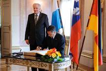 President Pahor and Bavarian Minister-President Seehofer in favour of stronger multifaceted cooperation