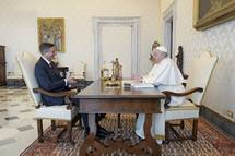 A very friendly meeting and comprehensive conversation between President Pahor and Pope Francis