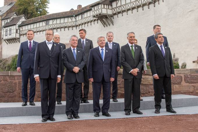 At the invitation of the President of the Federal Republic of Germany, Mr Joachim Gauck, the President of the Republic of Slovenia, Mr Borut Pahor, is attending a meeting with presidents of ten European countries in the German federal state of Thuringia.