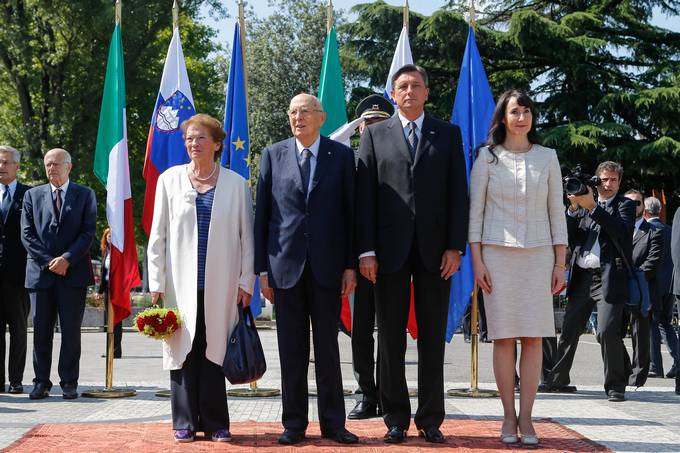 President Pahor and Ms Pečar host the Italian President Napolitano and his wife on a visit in Slovenia