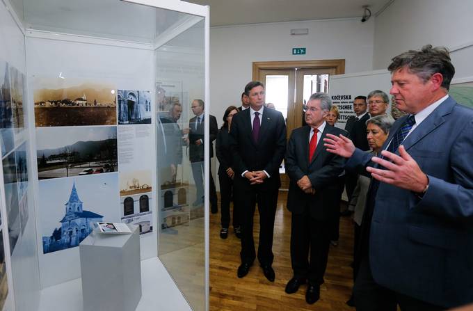 Presidents of Slovenia and Austria meet members of the German-speaking ethnic community in Slovenia in Kočevje