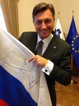 Predsednik republike Borut Pahor je čestital Tini Maze za osvojitev zlate olimpijske medalje na zimskih olimpijskih igrah v Sočiju