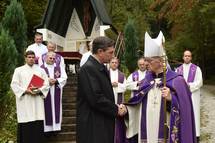 Predsednik Pahor: Pokop žrtev Hude Jame prelomen dogodek v procesu sprave