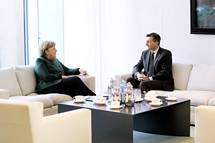 Predsednik Pahor bo odlikoval nemško kanclerko Angelo Merkel z redom za izredne zasluge 