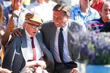 Garda Slovenske vojske je v imenu predsednika republike položila venec v slovo Borisu Pahorju