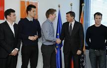 Predsednik republike: »Sodelovanje mladih pri projektu 'Slovenija 2030' je izjemnega pomena«. 