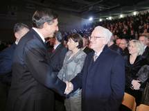 Predsednik republike Borut Pahor se je pred dnevom samostojnosti in enotnosti udeležil 2. Festivala slovenske domoljubne pesmi