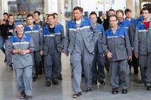 Predsednik republike Borut Pahor je danes v podjetju TAM Durabus nadaljeval projekt »SKUPAJ - Spodbujajmo drug drugega«