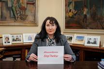 Gospa Tanja Pečar s sporočilom miru ob mednarodnem dnevu žensk