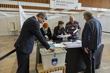 Predsednik Pahor je glasoval na predčasnem glasovanju na volitvah za predsednika Republike Slovenije