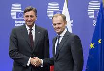 Predsednik Pahor s predsednikom ES Tuskom in predsednikom EK Junckerjem o migracijski krizi