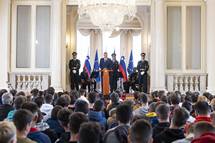 Ob državnem prazniku, dnevu suverenosti, v Predsedniški palači dan odprtih vrat 