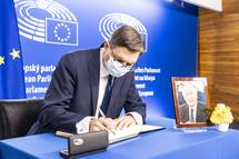 Predsednik Pahor na slovesnosti v spomin na nekdanjega francoskega predsednika Valeryja Giscarda d'Estainga