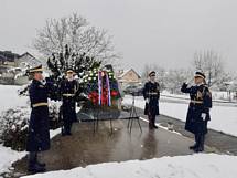 Garda Slovenske vojske je v imenu predsednika republike položila venec k spominskemu obeležju v Kočevski Reki