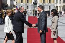 Na povabilo predsednika Pahorja in gospe Pečar na prvem uradnem obisku v Sloveniji gruzijski predsednik Margvelašvili s soprogo 