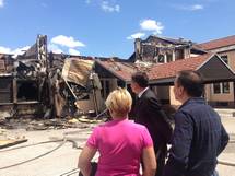 Predsednik republike Borut Pahor si je ogledal pogorišče dela Osnovne šole Stara Cerkev v Kočevju