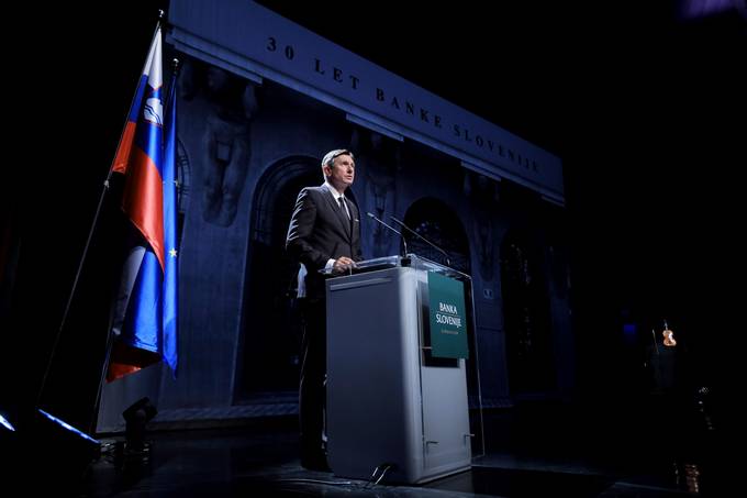 Predsednik Republike Slovenije Borut Pahor je na predvečer obletnice uvedbe slovenskega tolarja kot slavnostni govornik nastopil na slovesnosti ob 30-letnici Banke Slovenije