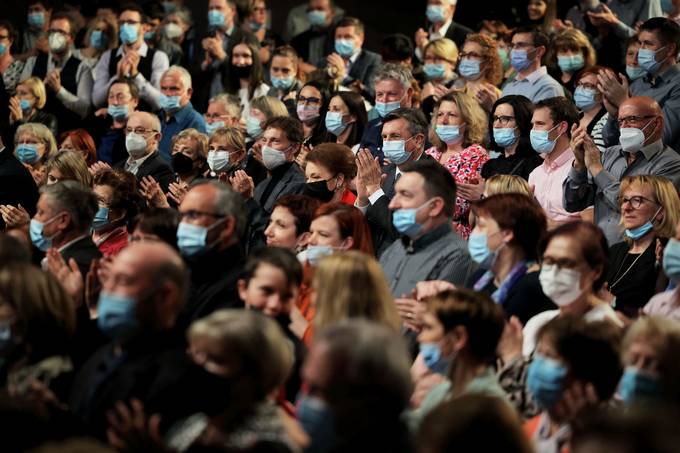 Predsednik Republike Slovenije Borut Pahor se je danes tradicionalno udeležil koncerta skupine Prifarski muzikanti z naslovom “Slovenska pesem – tvoja pesem!”