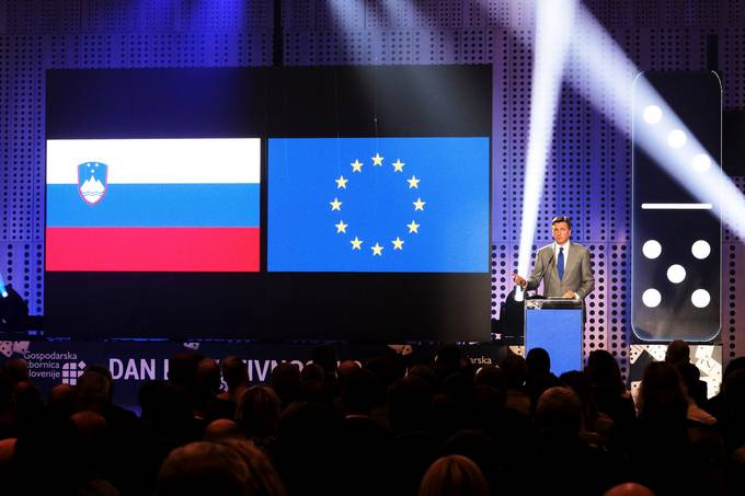 Predsednik Pahor ob podelitvi priznanj GZS za najboljše inovacije: Izkoristimo čas splošnega optimizma za strateško ukrepanje, tudi za spodbujanje inovativnosti