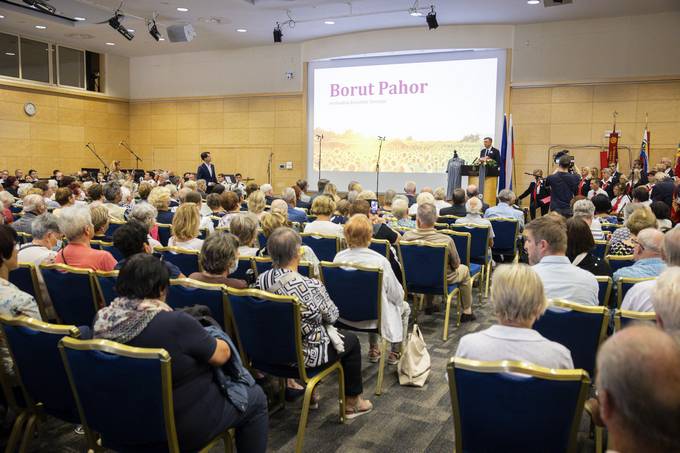 Predsednik Pahor na tradicionalni slovesnosti ob vseslovenskem srečanju bivših internirancev, političnih zapornikov, izgnancev in ukradenih otrok v Portorožu