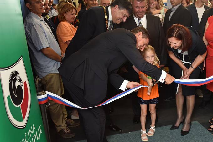 Predsednik Pahor se je udeležil otvoritve nove podružnične Osnovne šole Polica