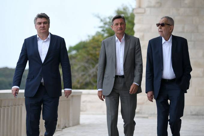 Trilateralno srečanje predsednikov Slovenije, Avstrije in Hrvaške na Brionih