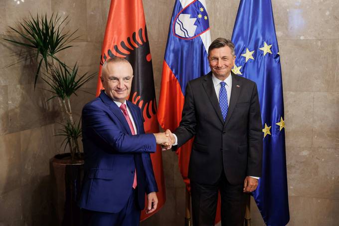 Predsednik Pahor in albanski predsednik Meta: Zahodni Balkan se mora hitreje integrirati v EU