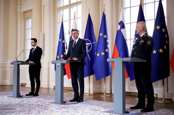Minister za obrambo in načelnik generalštaba sta predsedniku republike predstavila letno poročilo o pripravljenosti Slovenske vojske