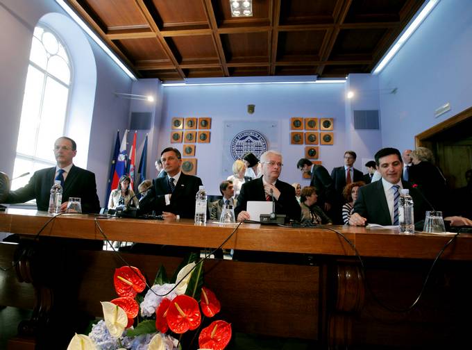 Predavanje predsednika republike Boruta Pahorja in hrvaškega predsednika dr. Iva Josipovića študentov zagrebške pravne fakultete