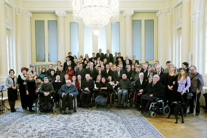 Predsednik republike nagovoril zbrane na sprejemu ob mednarodnem dnevu invalidov