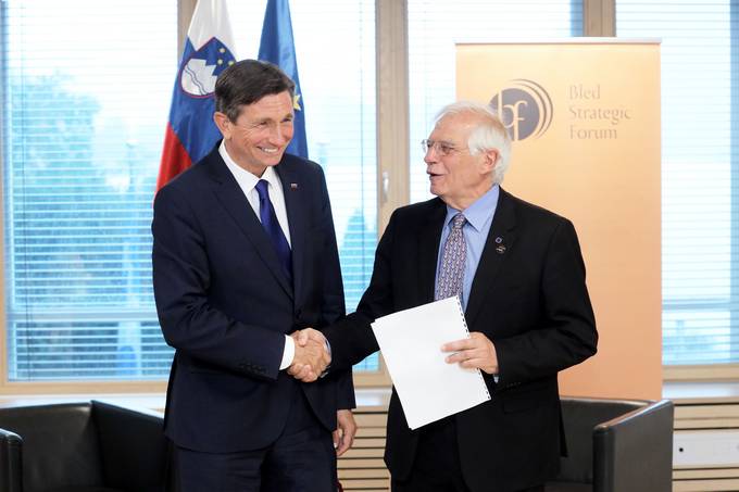 Predsednik Pahor se je udeležil 14. BSF in z estonsko predsednico Kersti Kaljulaid nastopil v pogovoru o prihodnosti EU
