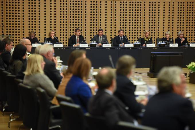 Predsednik Republike Slovenije Borut Pahor se je danes udeležil 20. rednega letnega posveta slovenske diplomacije, kjer je nagovoril veleposlanice in veleposlanike Republike Slovenije in druge visoke predstavnike Ministrstva za zunanje zadeve Republike Slovenije.