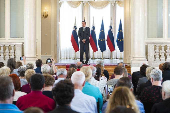 Predsednik republike priredil sprejem ob podelitvi državne nagrade in priznanj na področju prostovoljstva za leto 2021