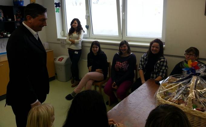 Predsednik republike Borut Pahor je obiskal Center za zdravljenje bolezni otrok v Šentvidu pri Stični