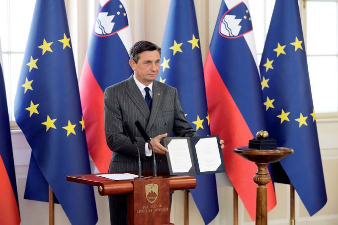 Predsednik republike virtualno vročil Jabolko navdiha