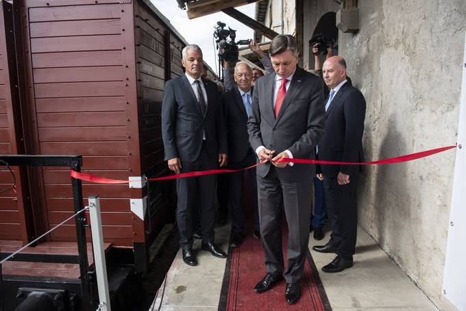 Predsednik Pahor se je udeležil slovesnosti ob 80. obletnici prihoda vlaka s prvimi ujetniki nacističnih uničevalnih taborišč na slovensko ozemlje
