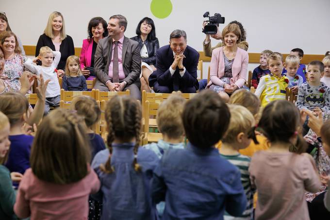 Predsednik Pahor obiskal otroke in zaposlene v Centralnem vrtcu v Novi Gorici, ki praznuje 60 let delovanja