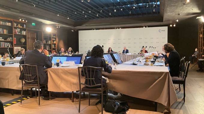 Predsednik Pahor na zaprti razpravi o razmerah na Zahodnem Balkanu: »Odgovor na vsa vprašanja na Zahodnem Balkanu je Evropska unija.« Obisk v Münchnu zaključil s srečanjem z ameriško senatorko Amy Klobuchar