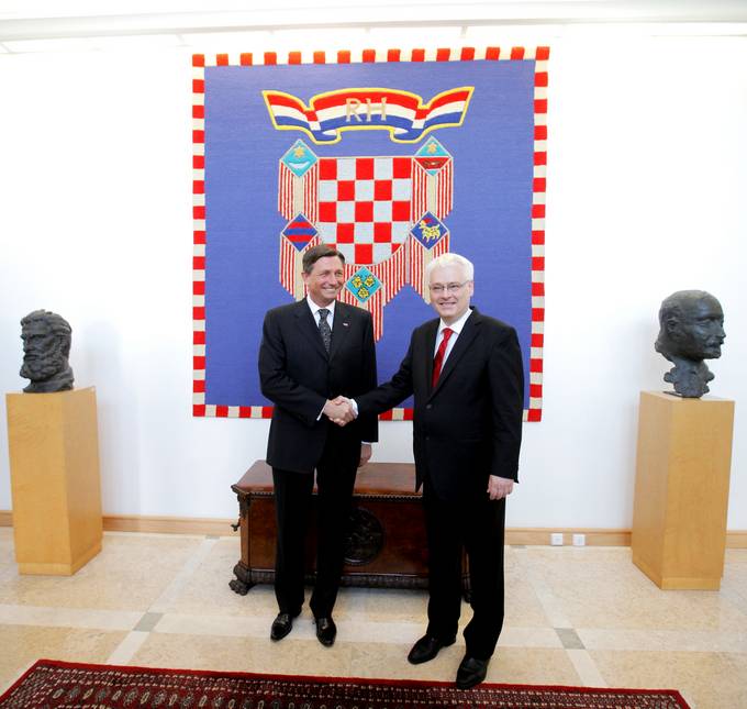 Predsednik Republike Slovenije Borut Pahor se na povabilo predsednika Republike Hrvaške dr. Iva Josipovića danes in jutri mudi na uradnem obisku v Republiki Hrvaški.