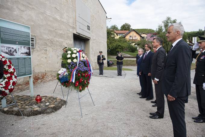 Predsednik Pahor se je udeležil slovesnosti ob 80. obletnici prihoda vlaka s prvimi ujetniki nacističnih uničevalnih taborišč na slovensko ozemlje