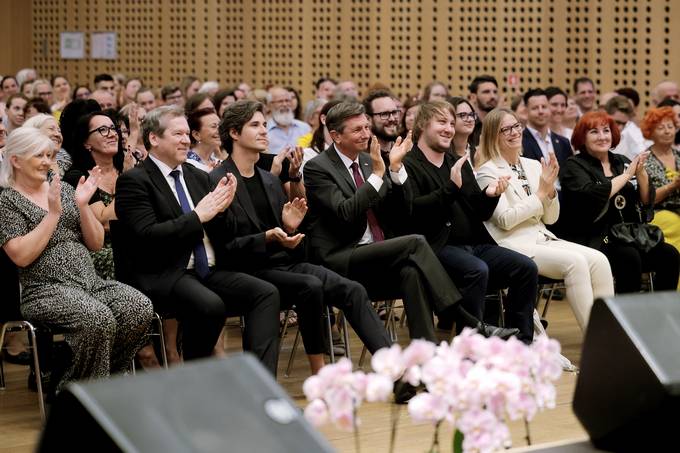 Predsednik Republike Slovenije Borut Pahor je danes popoldan priredil sprejem ob zaključku natečaja Prostovoljec leta 2021
