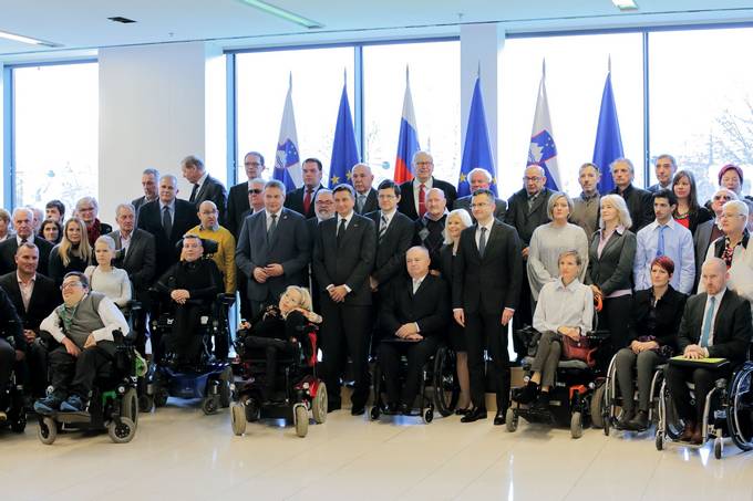 Ob mednarodnem dnevu invalidov predsednik republike sprejel predstavnike Sveta za invalide RS