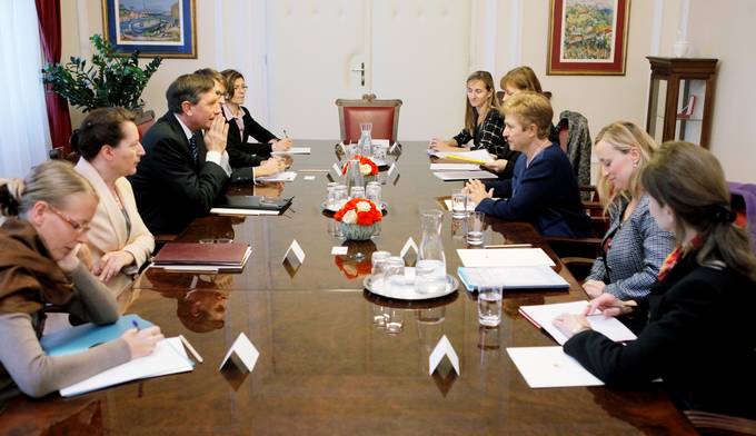 Predsednik republike sprejel evropsko komisarko za mednarodno sodelovanje, humanitarno pomoč in krizno odzivanje Kristalino Georgievo