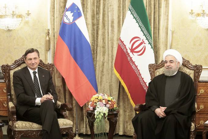 Predsednik Republike Slovenije Borut Pahor se danes in jutri mudi na uradnem obisku v Islamski republiki Iran, kjer ga gosti iranski predsednik Hassan Rouhani.