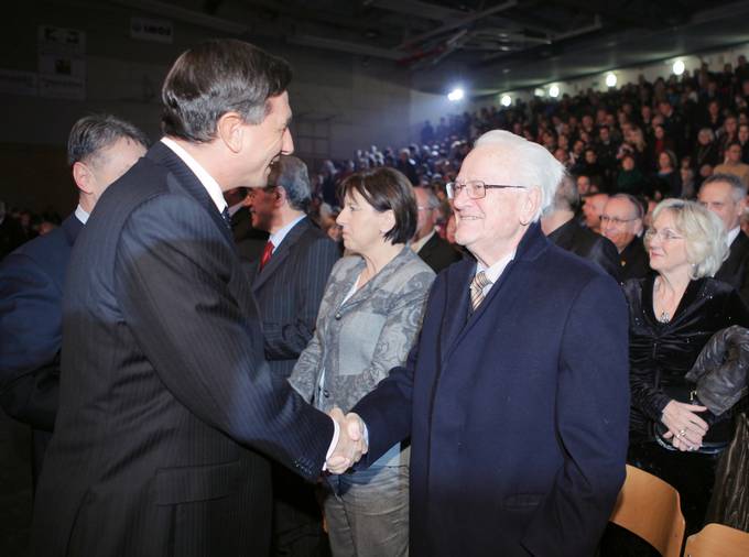 Predsednik republike Borut Pahor se je pred dnevom samostojnosti in enotnosti udeležil 2. Festivala slovenske domoljubne pesmi