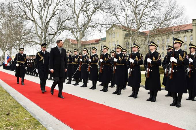 Predsednik republike in vrhovni poveljnik obrambnih sil Borut Pahor obiskal bataljonsko bojno skupino 72. brigade v Vojašnici generala Maistra v Mariboru