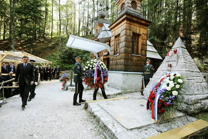 Obisk ruskega predsednika Vladimirja Putina v Republiki Sloveniji. Spominska slovesnost pri Ruski kapelici.